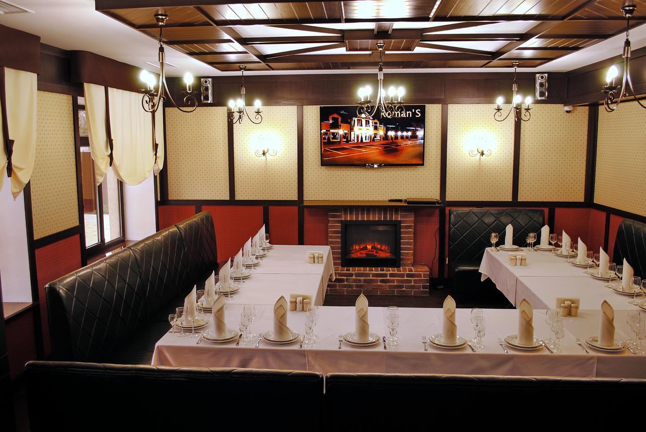 Hotel Restaurant Complex Roman'S Vishenki  エクステリア 写真