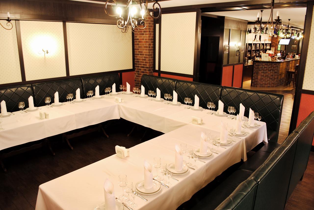 Hotel Restaurant Complex Roman'S Vishenki  エクステリア 写真